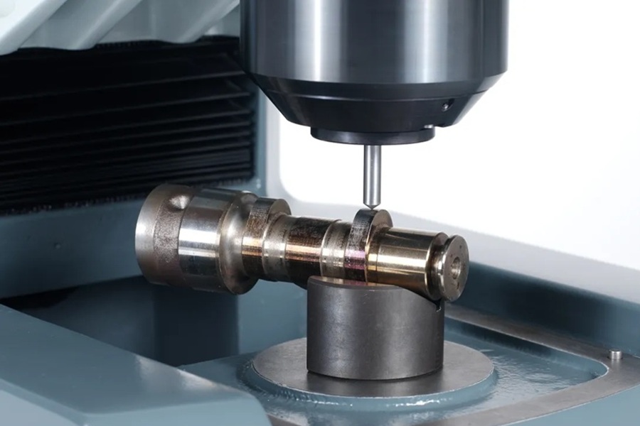 آزمون سختی سنجی قطعات