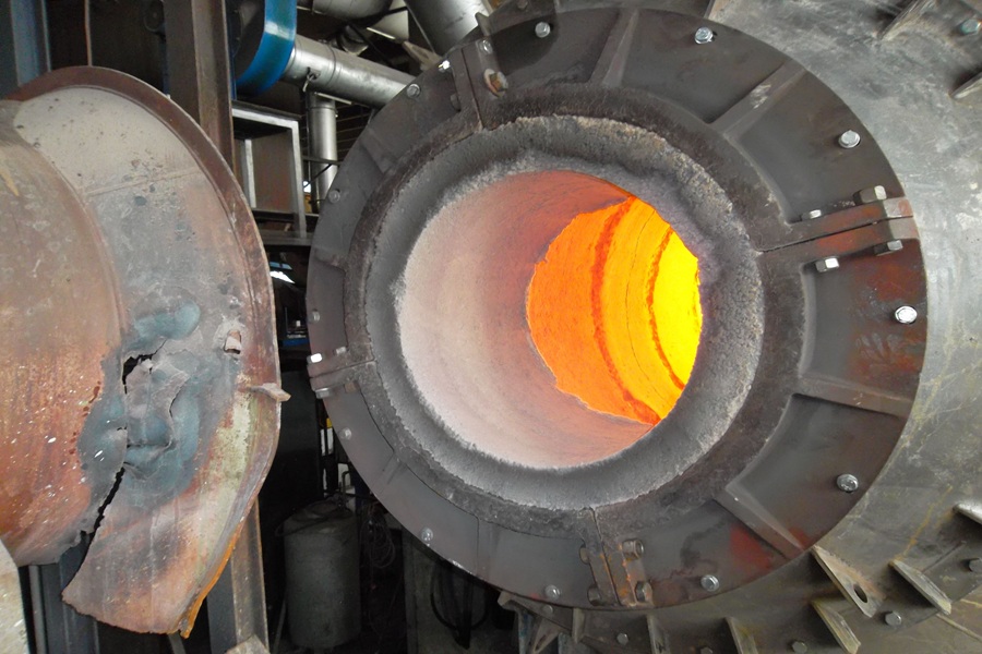 کوره ذوب و نگهداری