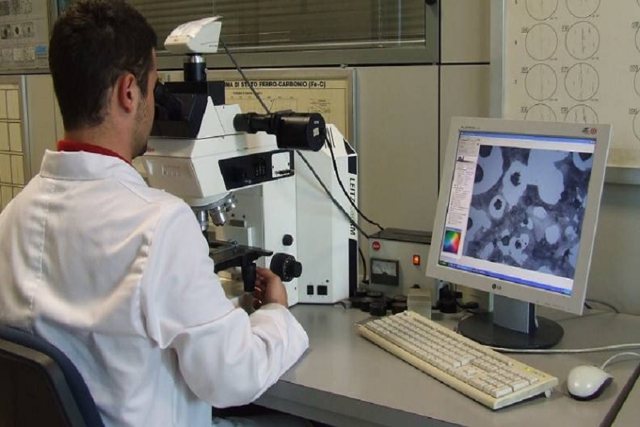 آزمایشگاه متالورژی در اصفهان