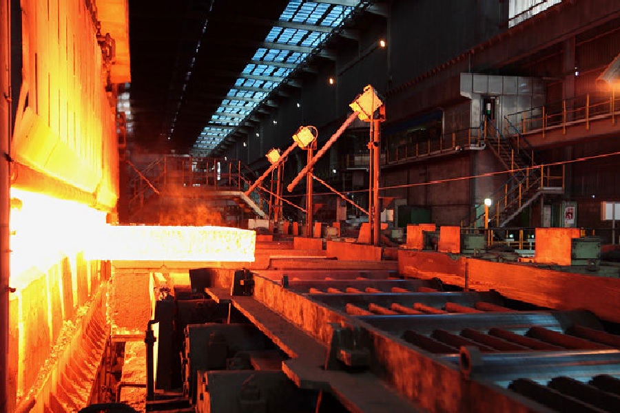 با پیشرفت تکنولوژی، روشهای هوشمندی برای کنترل دقیق میزان مصرف انرژی کوره و مدیریت دما ابداع شده است.